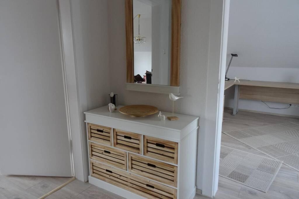 Ferienwohnung Ca 85 Qm Zzgl 17 Qm Terrasse Hannover Exteriör bild
